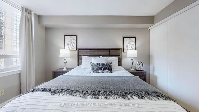 Additional property image - 633 Bay St Unit 1008
