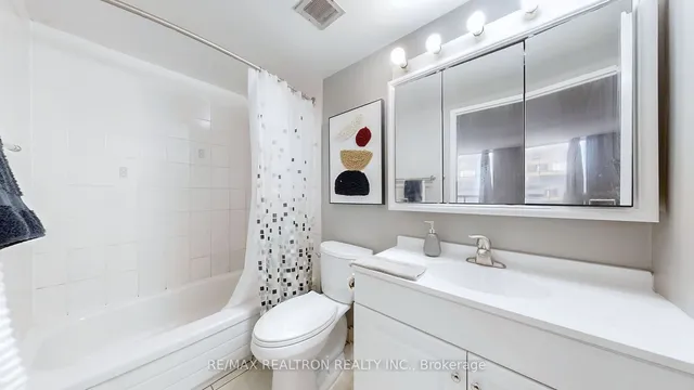 Additional property image - 633 Bay St Unit 1008