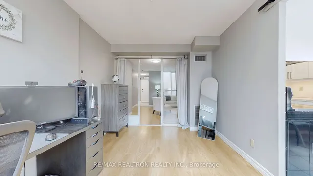 Additional property image - 633 Bay St Unit 1008