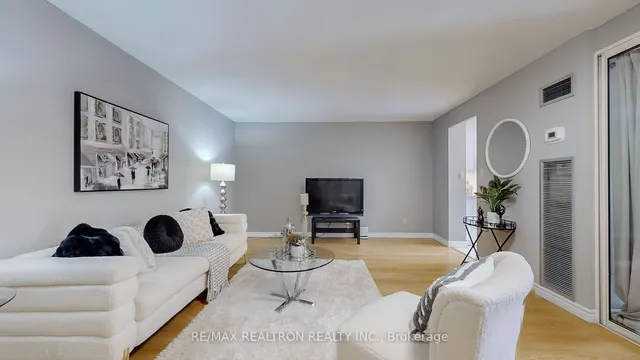 Additional property image - 633 Bay St Unit 1008