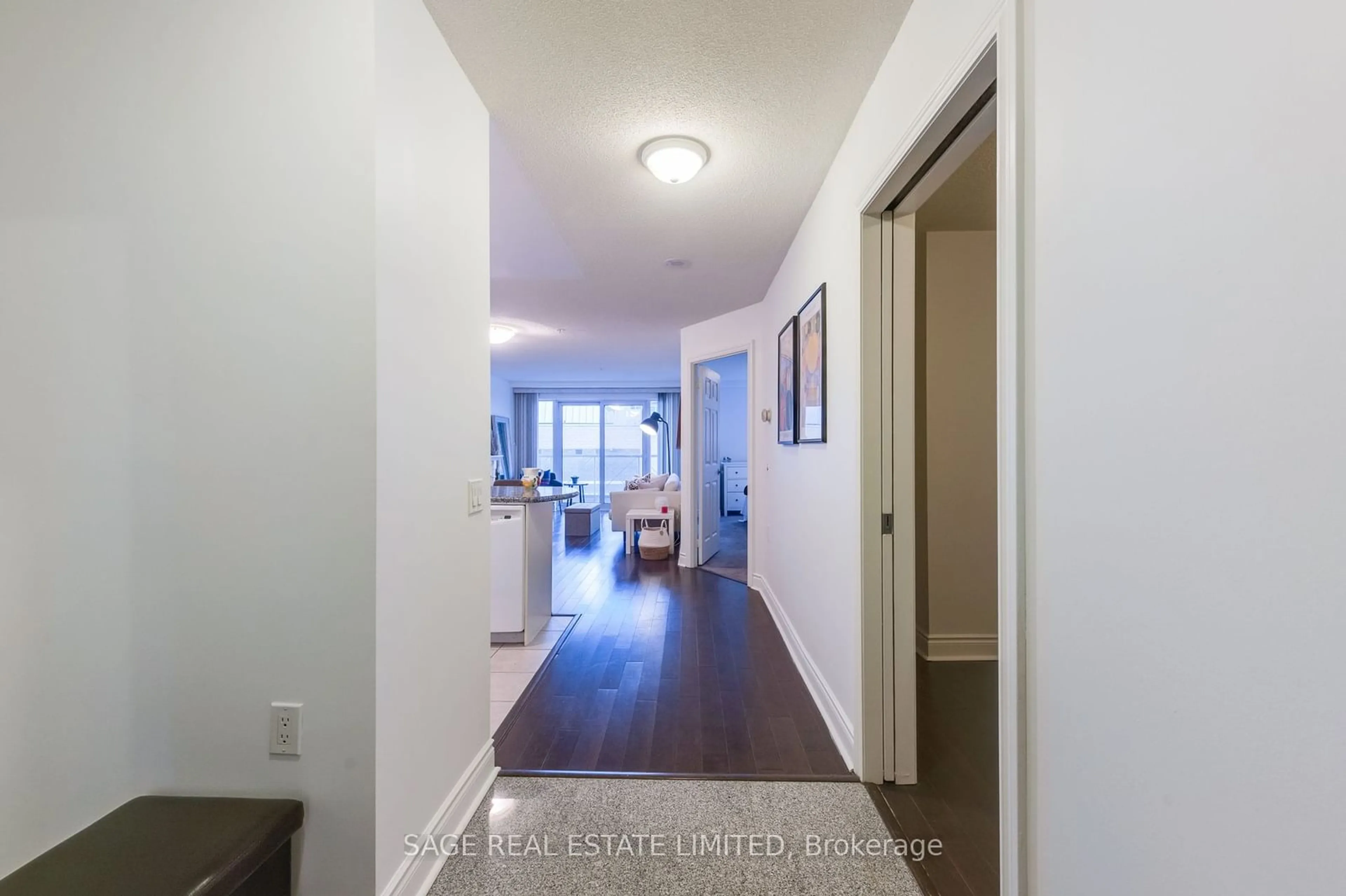 Indoor entryway for 12 Rean Dr #307, Toronto Ontario M2K 3C6