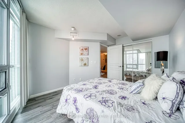 Additional property image - 18 Yonge St Unit 3109