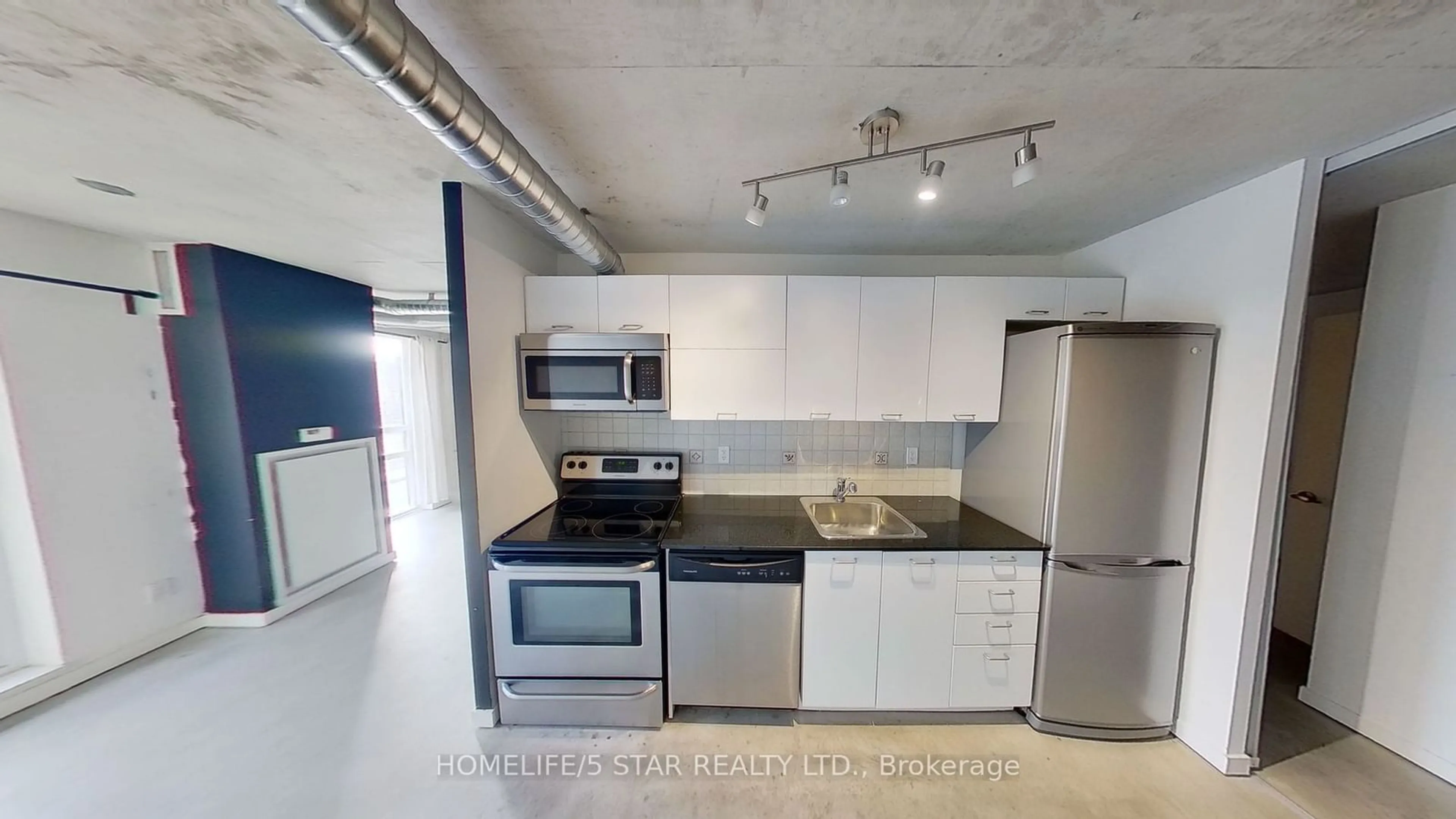 Standard kitchen, unknown for 170 Sudbury St #318, Toronto Ontario M6J 0A1