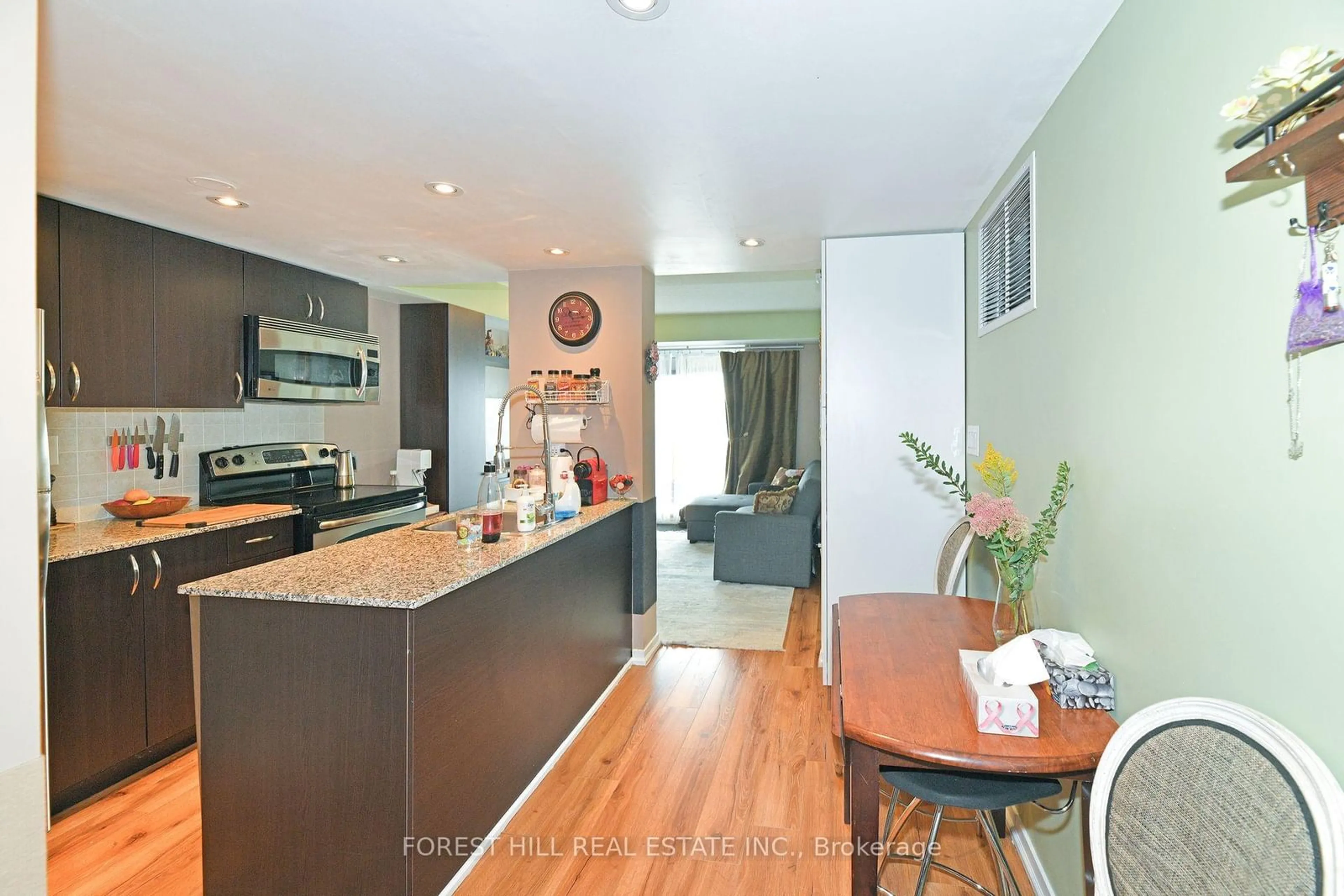 Open concept kitchen, unknown for 801 Sheppard Ave #505, Toronto Ontario M3H 2T3