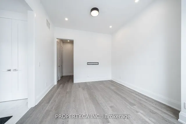 Additional property image - 17 Greenbriar Rd Unit 3