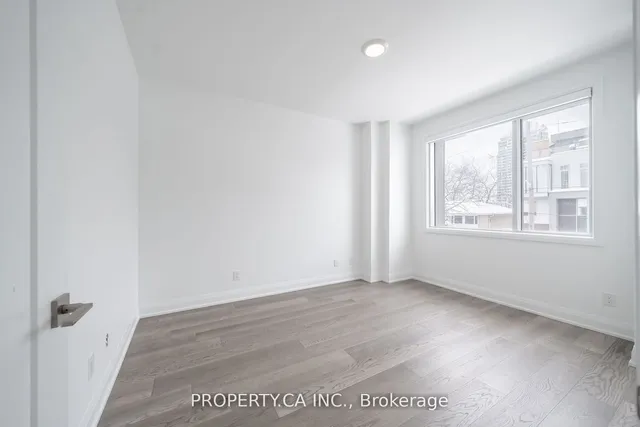 Additional property image - 17 Greenbriar Rd Unit 3