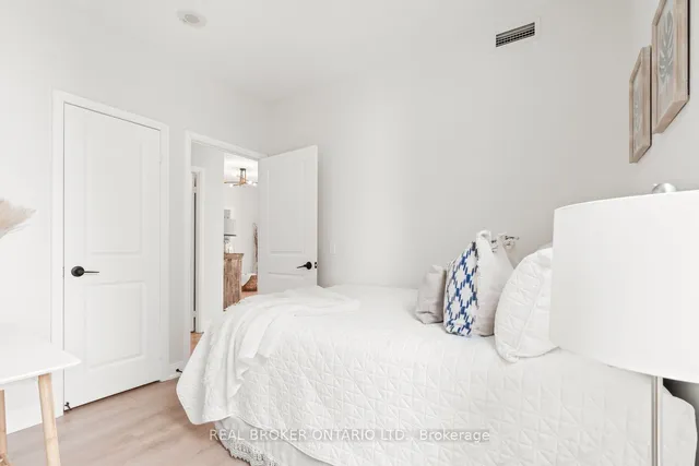 Additional property image - 88 Broadway Ave Unit 1206