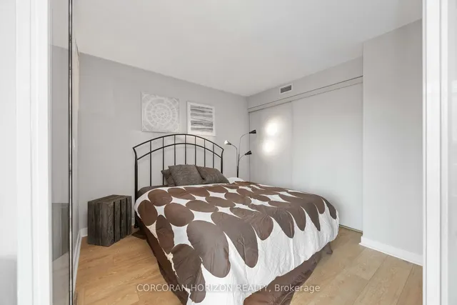 Additional property image - 397 Front St Unit 906