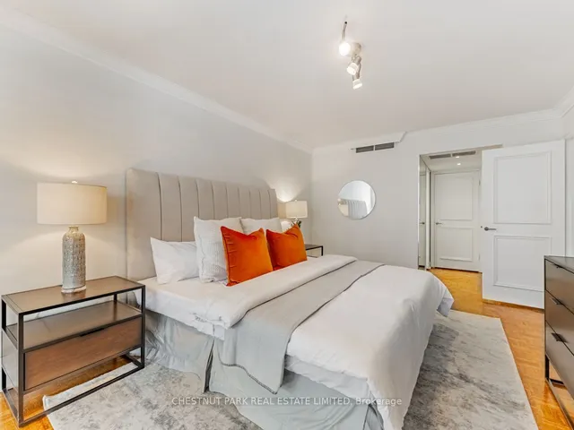 Additional property image - 10 Avoca Ave Unit 606