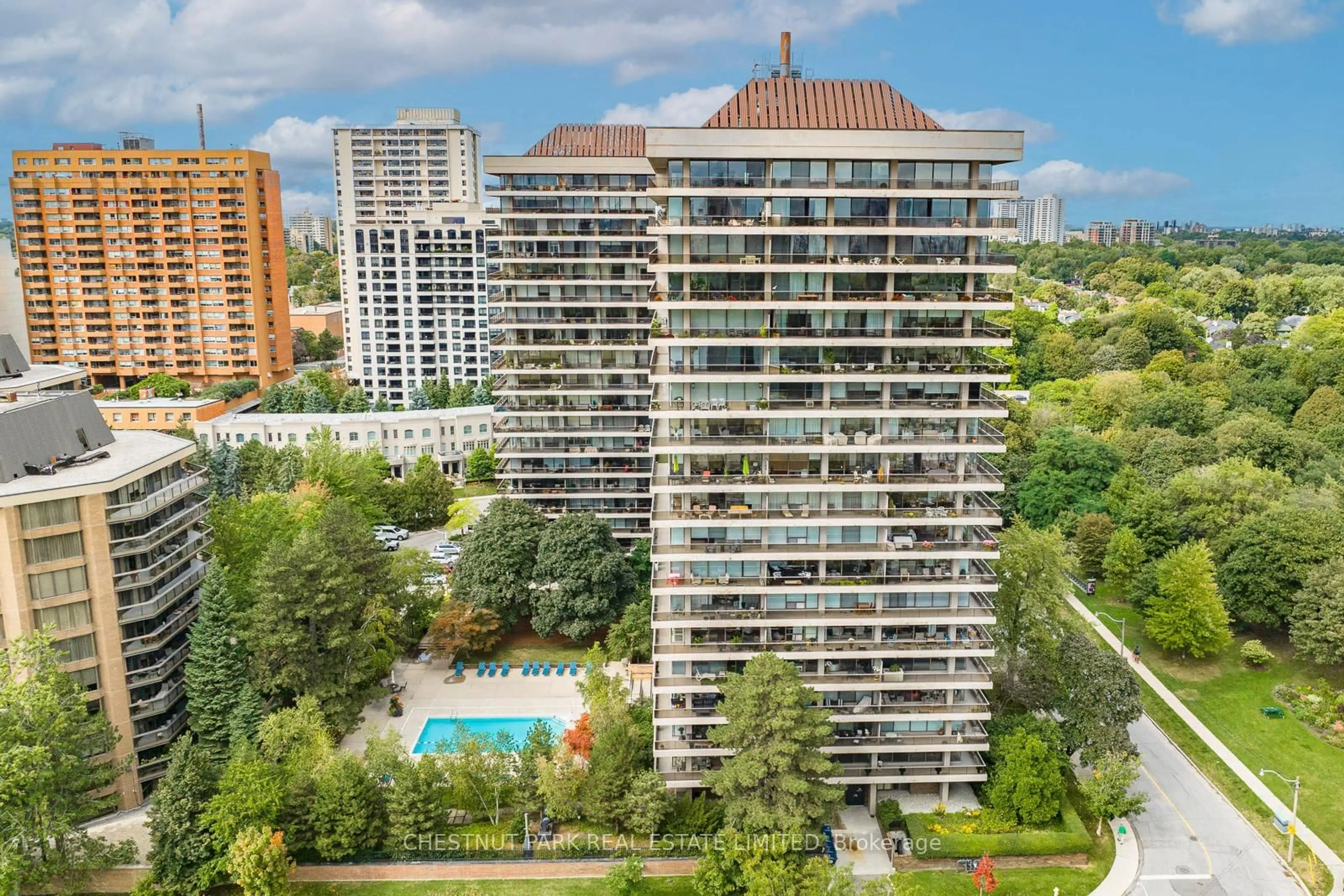 A pic from outside/outdoor area/front of a property/back of a property/a pic from drone, city buildings view from balcony for 10 Avoca Ave #606, Toronto Ontario M4T 2B7