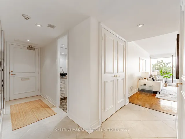Additional property image - 10 Avoca Ave Unit 606
