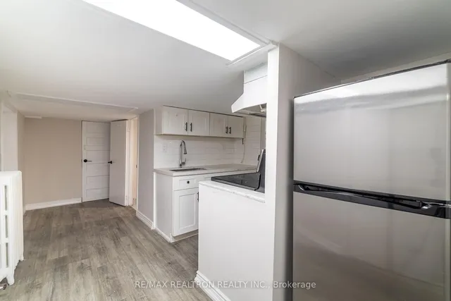 Additional property image - 1181 DOVERCOURT Rd