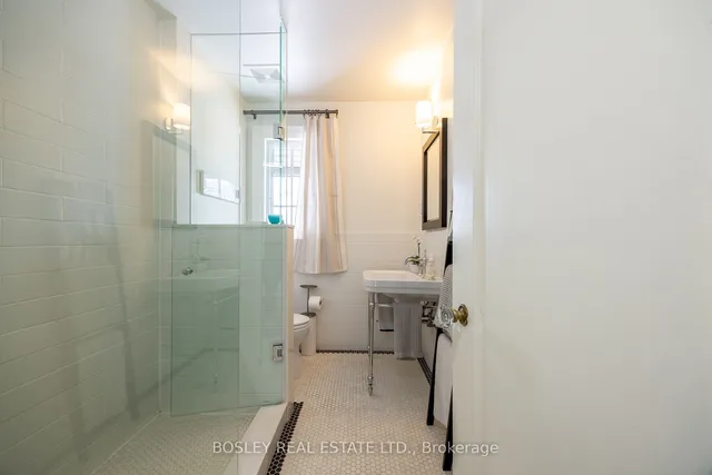 Additional property image - 41 Rosedale Heights Dr