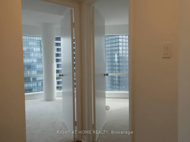 Additional image 22 of 1001 Bay St Unit 3104