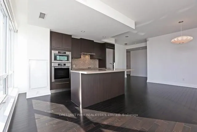 Additional property image - 80 John St Unit 2812