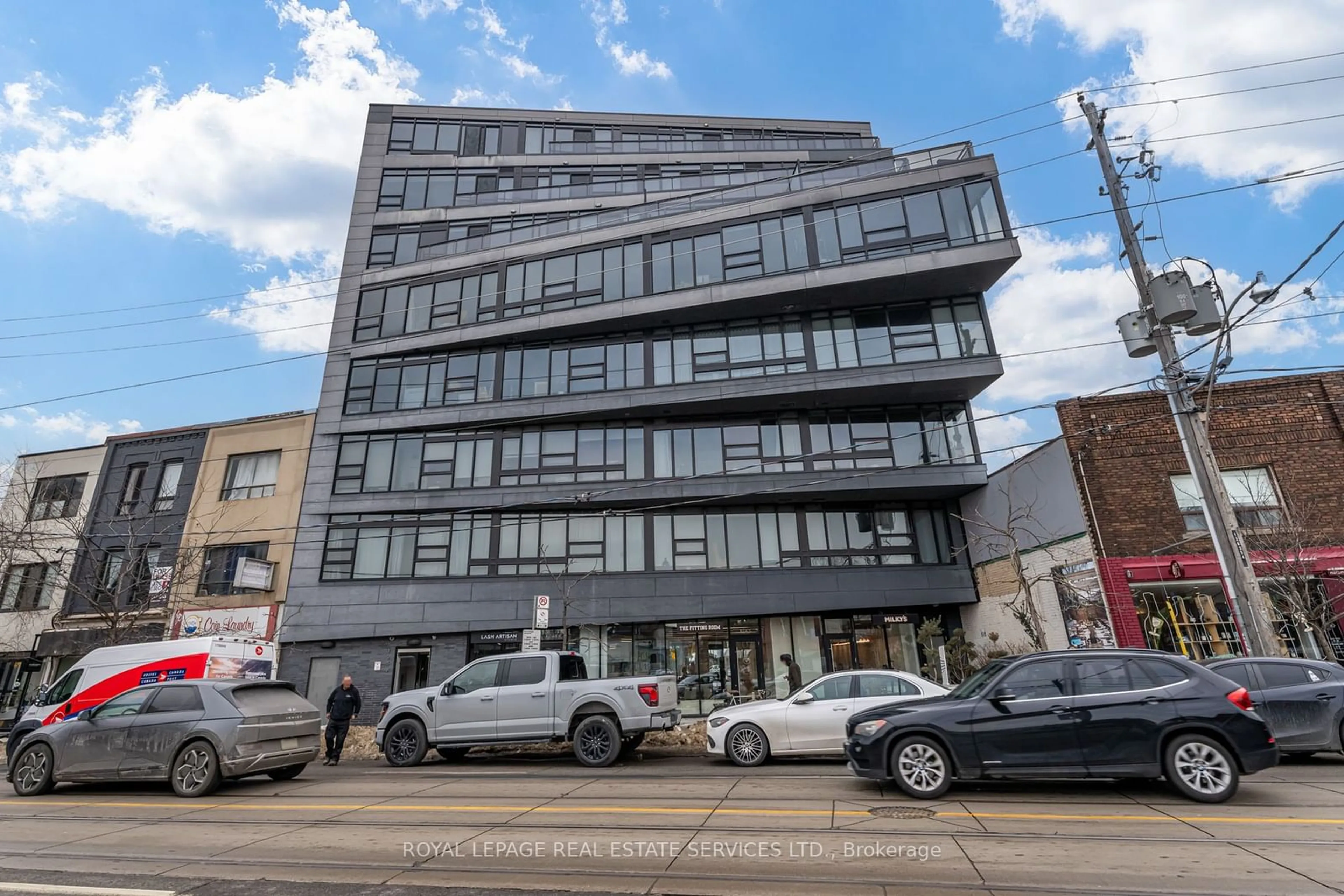 Unknown for 1239 Dundas St #404, Toronto Ontario M6J 0E8