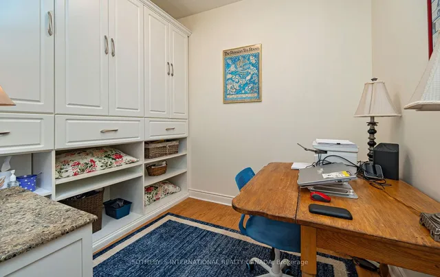 Additional property image - 319 Merton St Unit 315