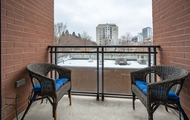 Additional property image - 319 Merton St Unit 315