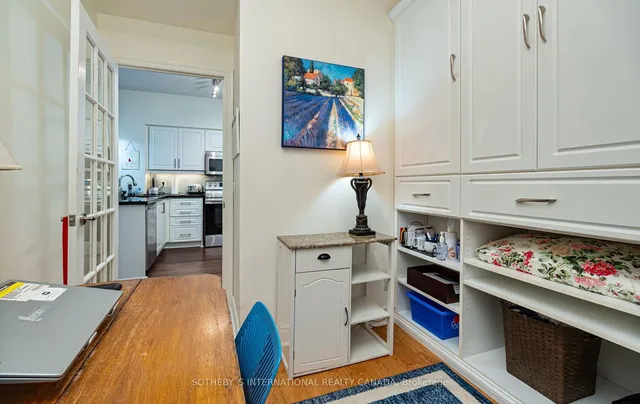 Additional property image - 319 Merton St Unit 315