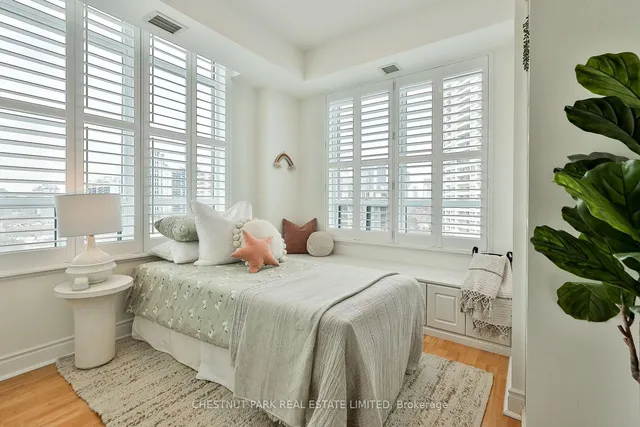 Additional property image - 319 Merton St Unit 1013
