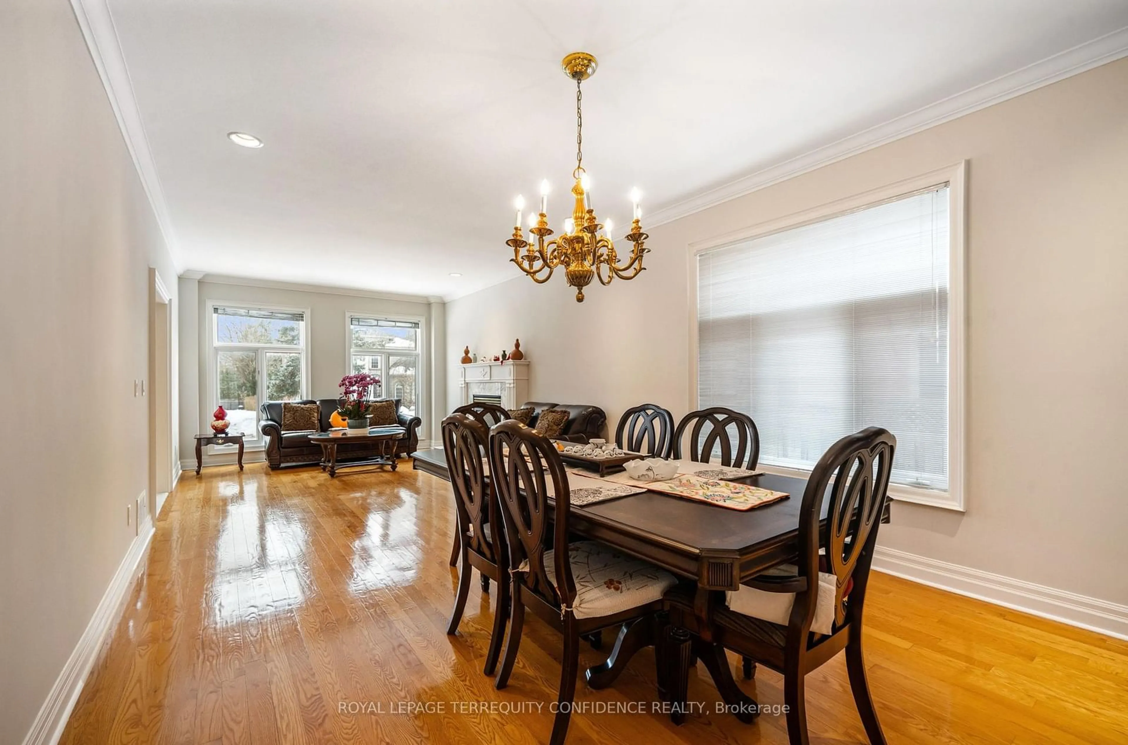 Dining room, wood/laminate floor for 430 Hounslow Ave, Toronto Ontario M2R 1H6