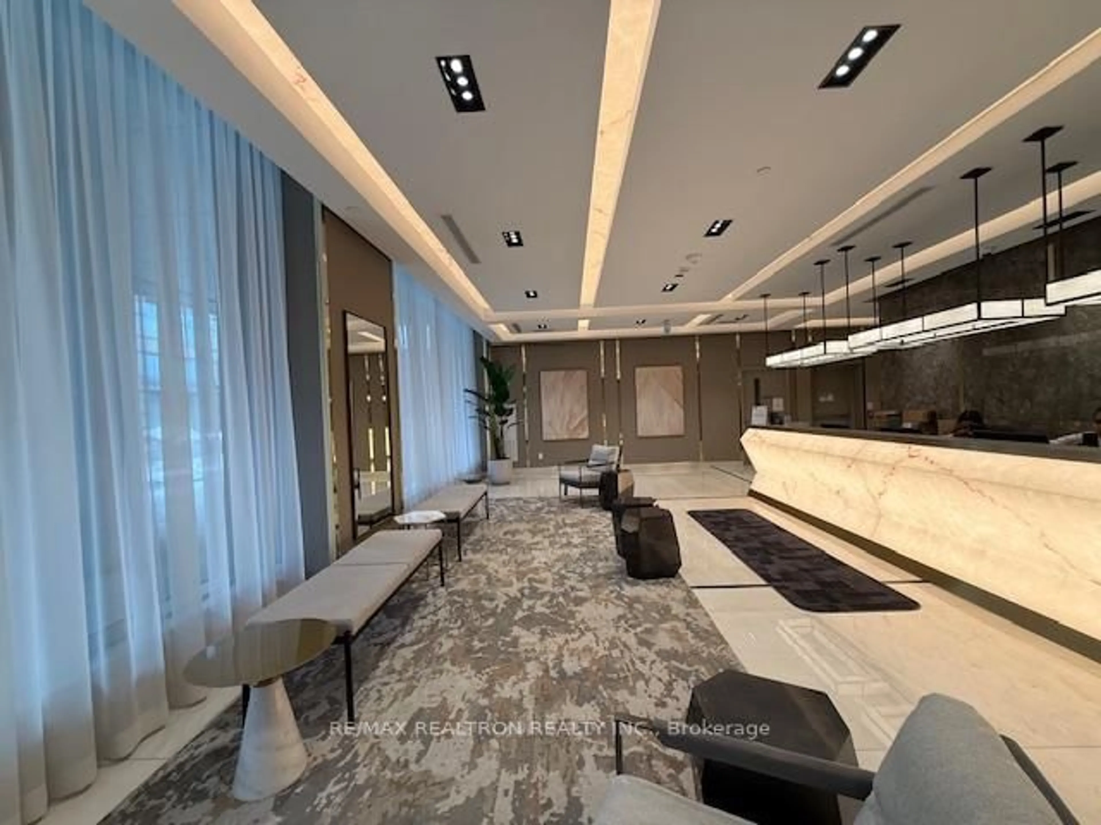 Lobby for 543 Richmond St #817, Toronto Ontario M5V 0W9