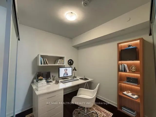Additional property image - 543 Richmond St Unit 817