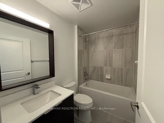 Additional property image - 543 Richmond St Unit 817