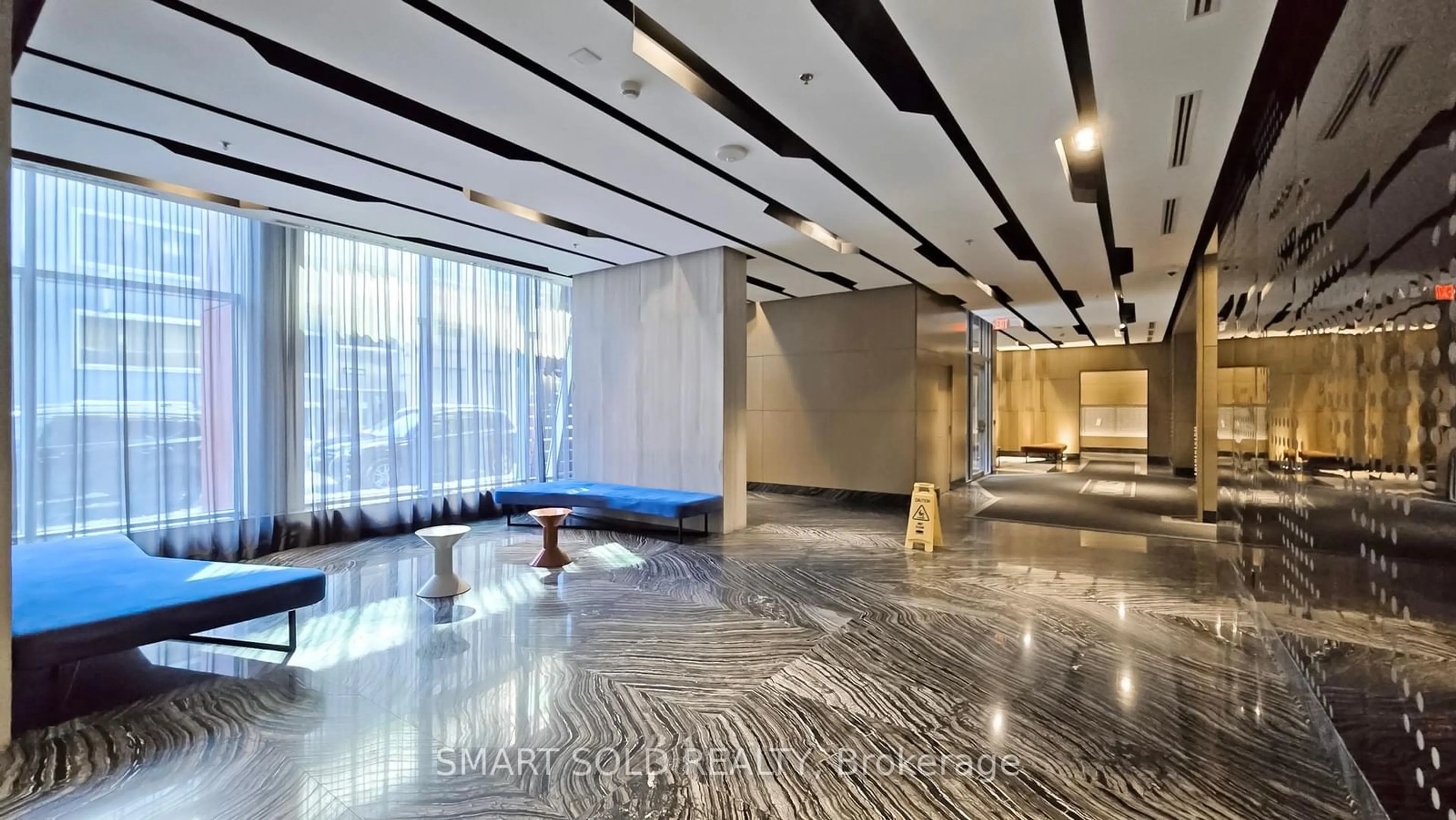 Lobby for 199 Richmond St #1402, Toronto Ontario M5V 0H4