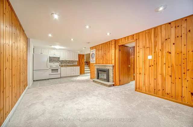 Additional property image - 52 Alamosa Dr