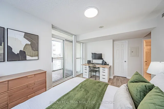 Additional property image - 18 Parkview Ave Unit 503