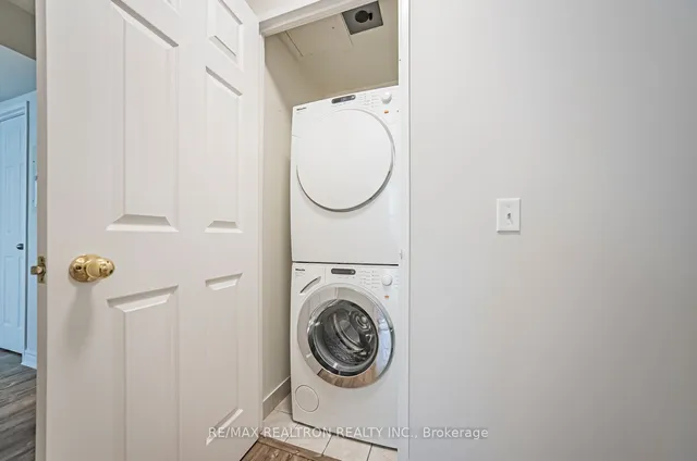 Additional property image - 18 Parkview Ave Unit 503