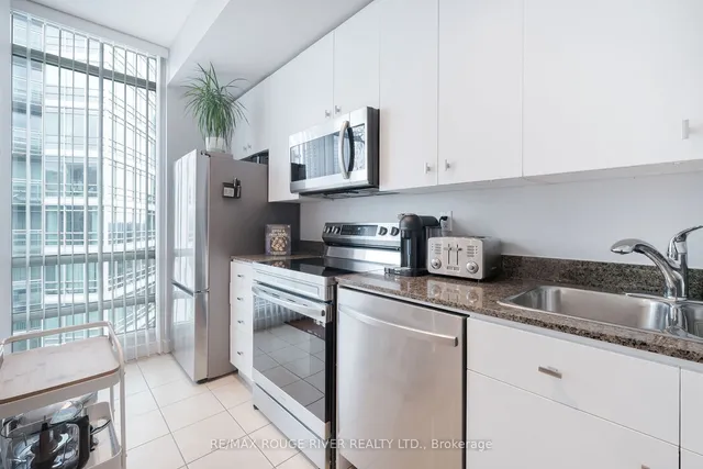 Additional property image - 381 Front St Unit 3201