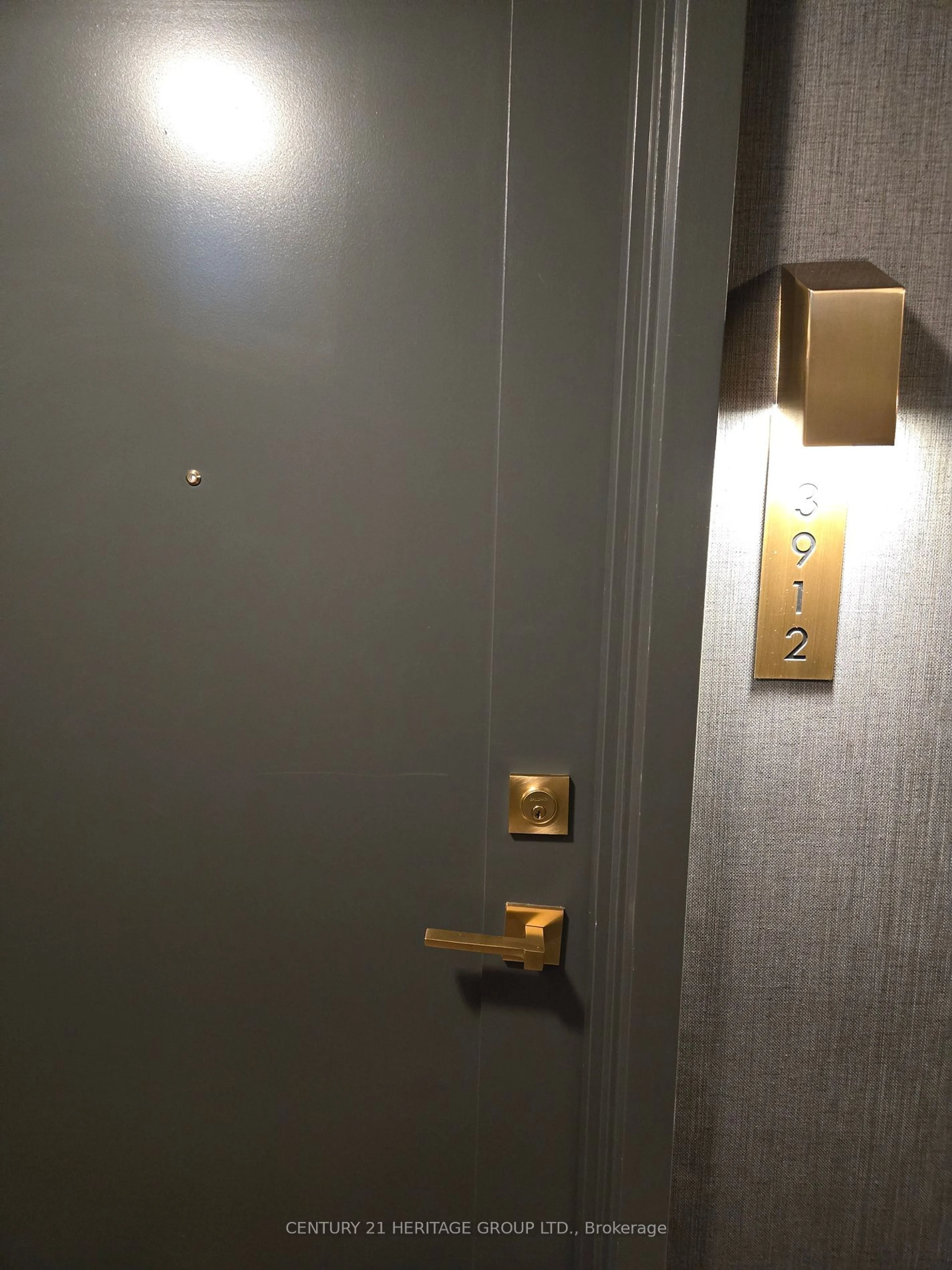 A pic of a room for 50 Charles St #3912, Toronto Ontario M4Y 1T1