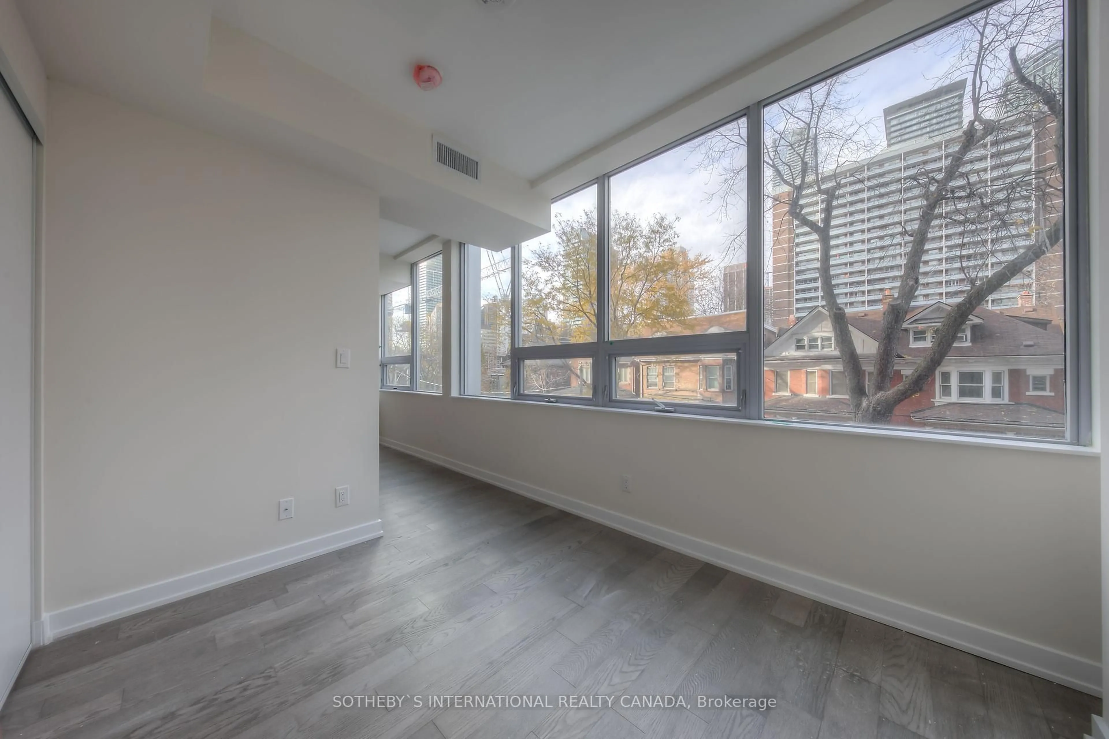 A pic of a room for 17 Dundonald St #203, Toronto Ontario M4Y 1K3