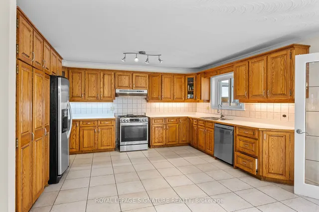 Additional property image - 599 Glencairn Ave