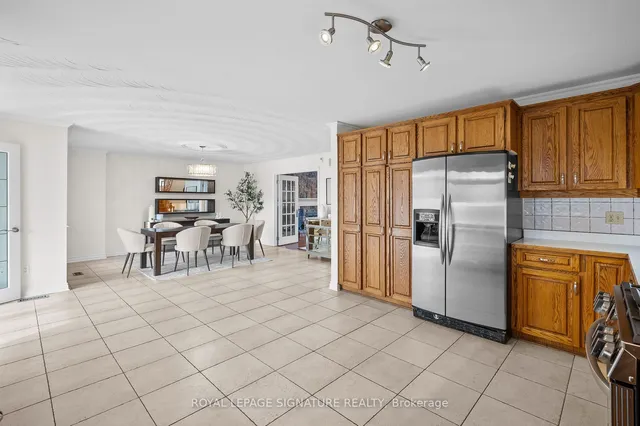 Additional property image - 599 Glencairn Ave