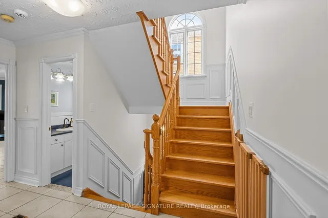 Additional property image - 599 Glencairn Ave