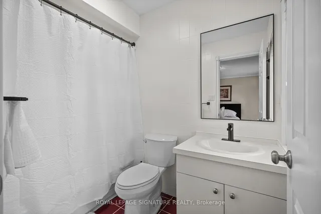Additional property image - 599 Glencairn Ave