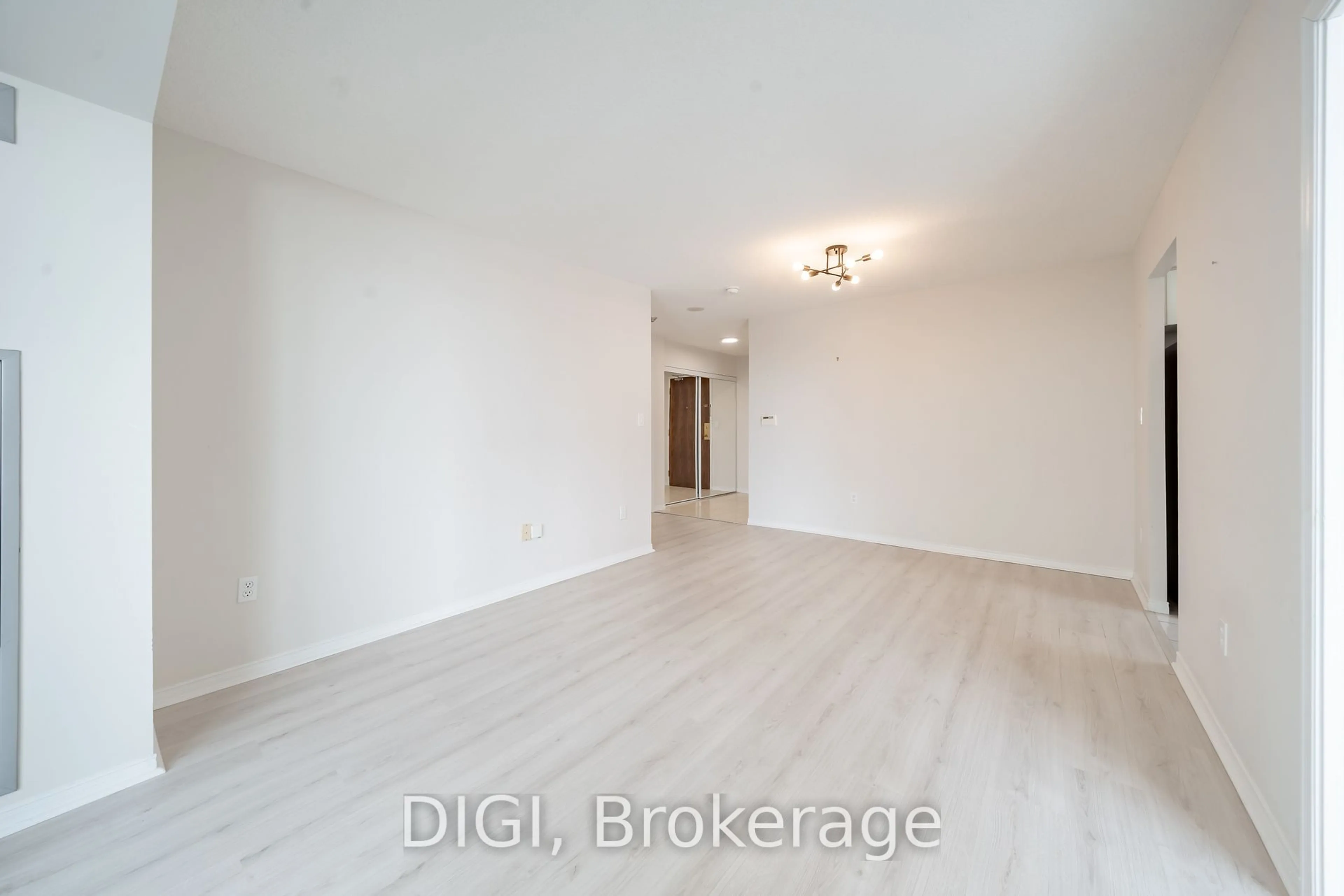 A pic of a room for 1 Pemberton Ave #502, Toronto Ontario M2M 4L9