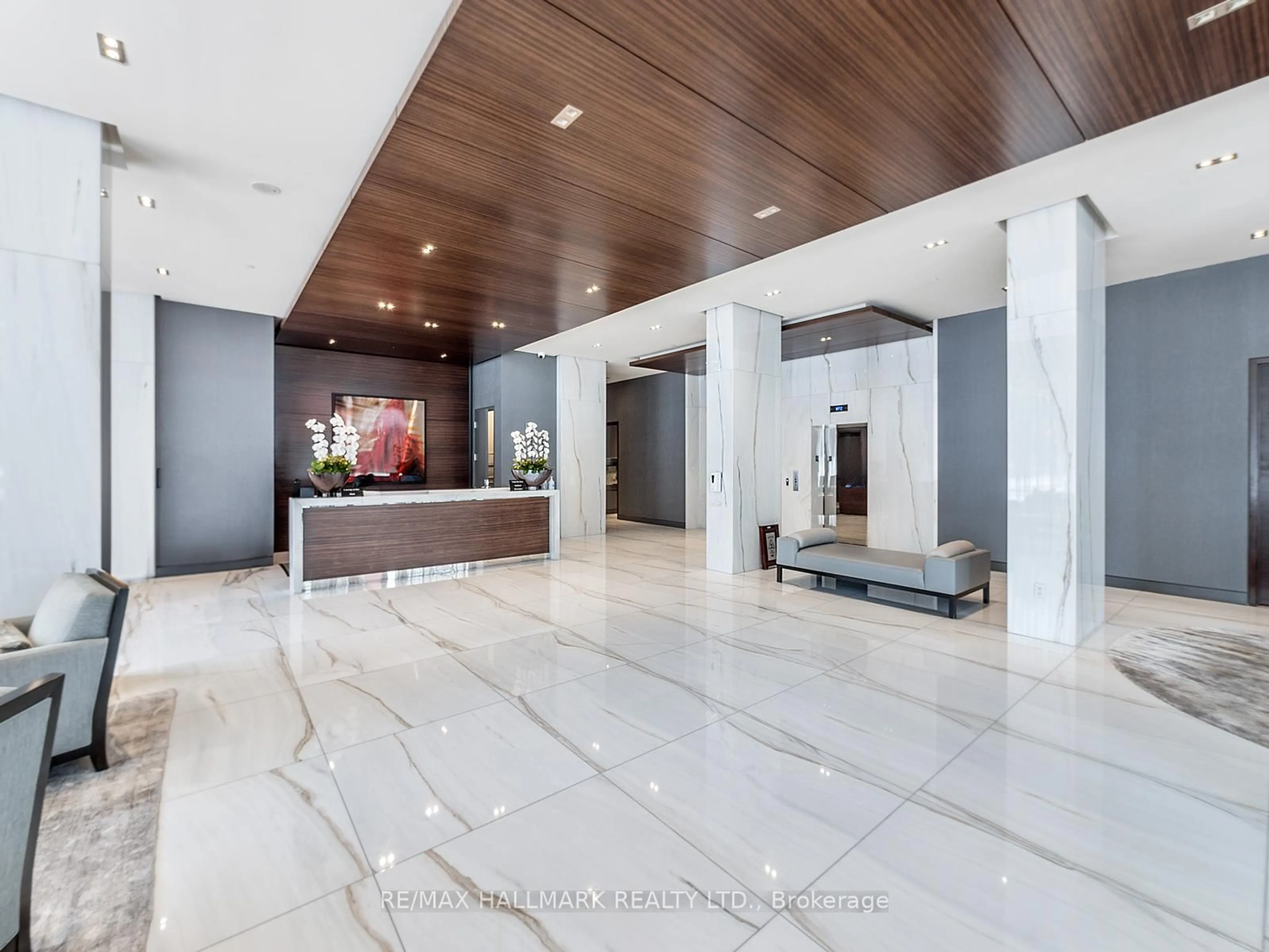 Lobby for 88 Davenport Rd #308, Toronto Ontario M5R 0A5