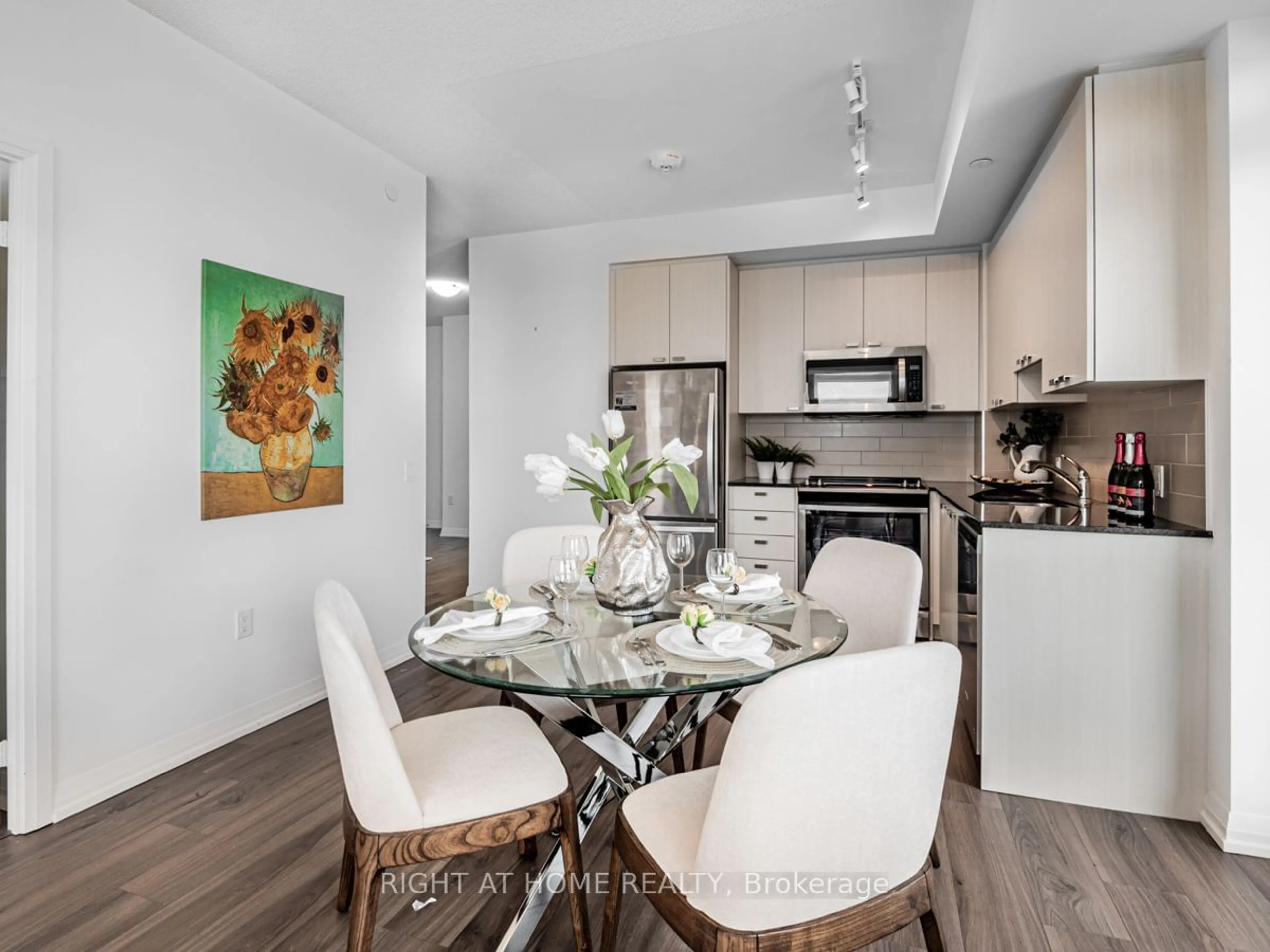 Open concept kitchen, wood/laminate floor for 60 Ann O'Reilly Rd #955, Toronto Ontario M2J 0C8