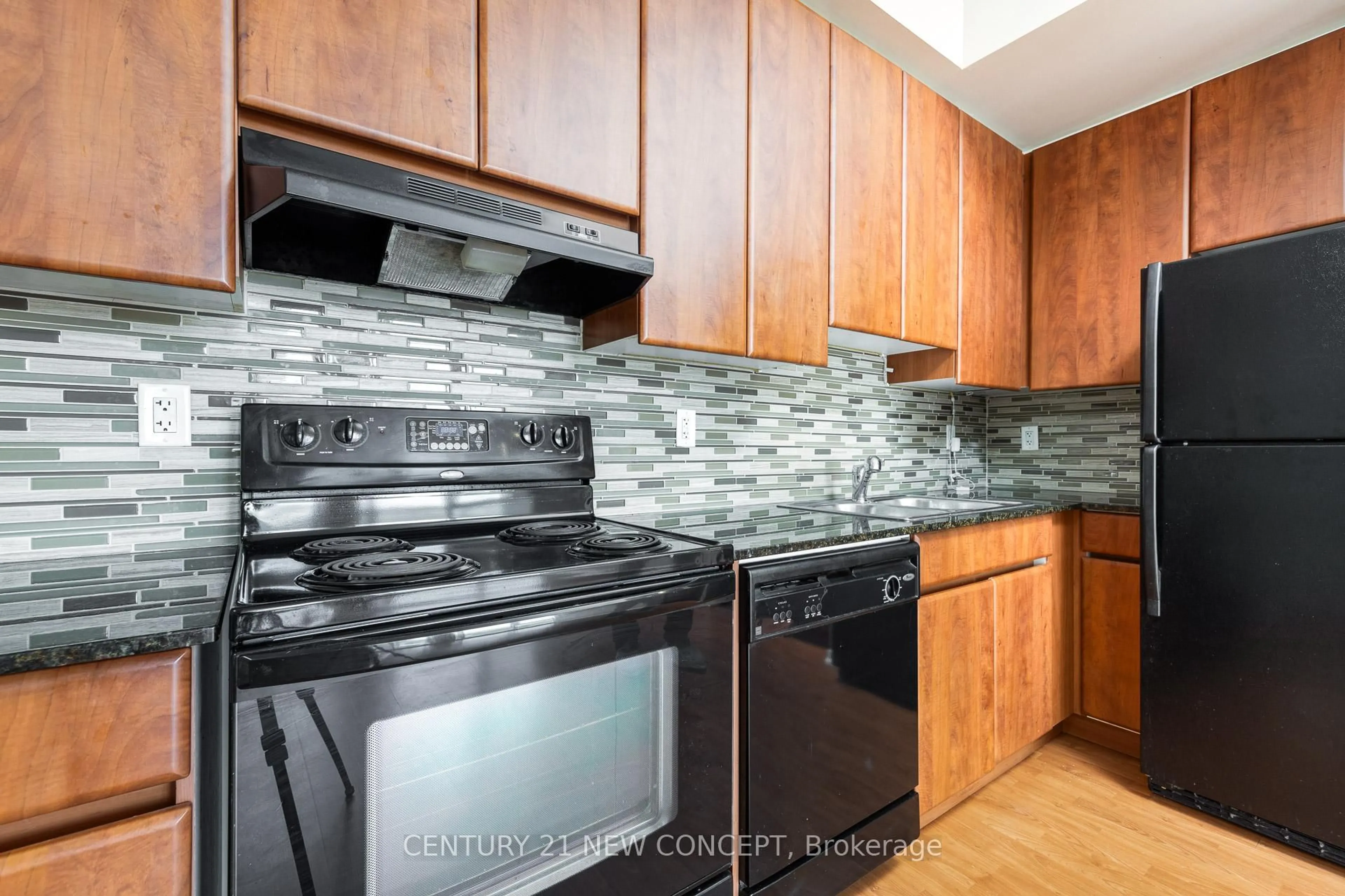 Standard kitchen, unknown for 30 Canterbury Pl #1803, Toronto Ontario M2N 0B9