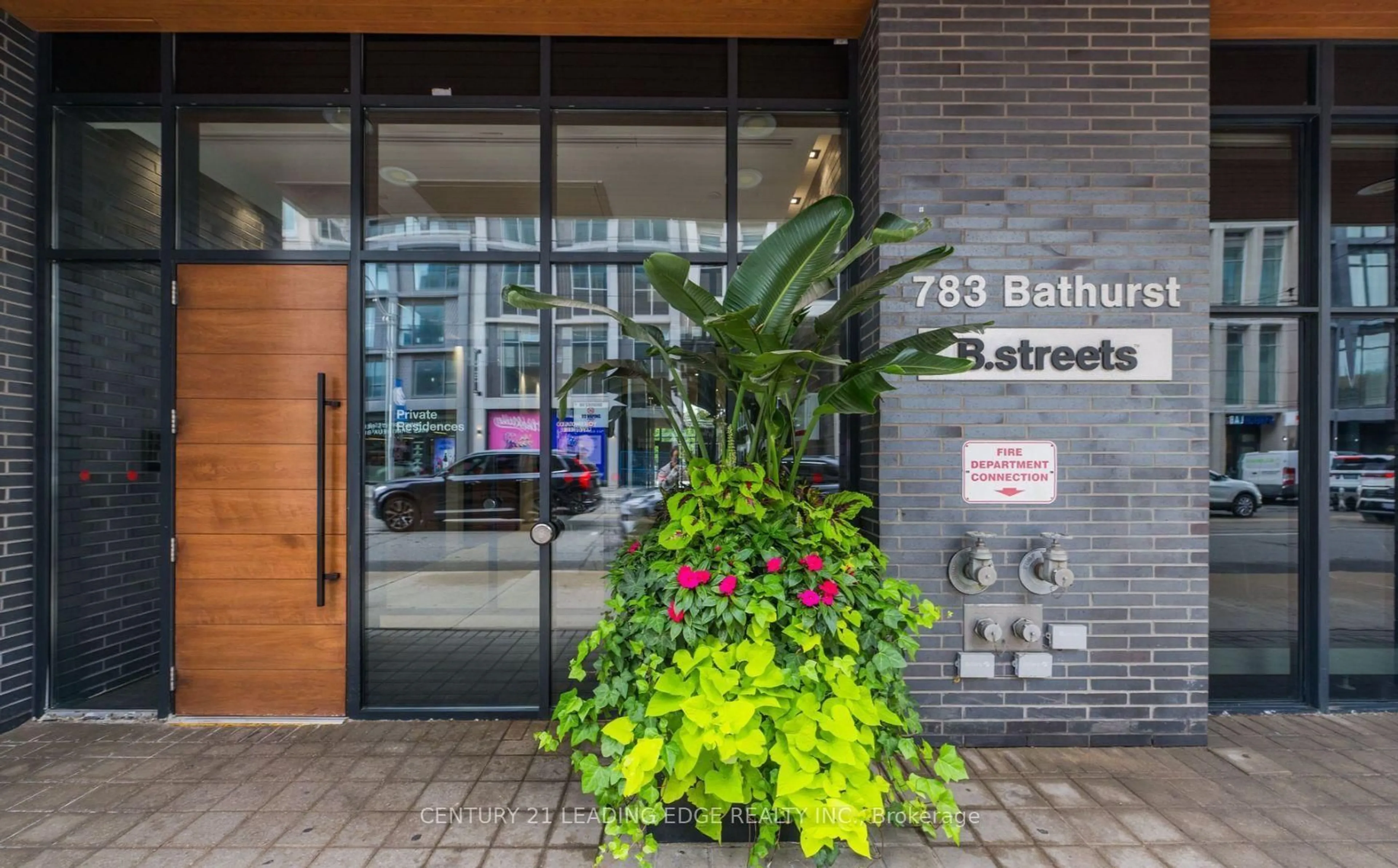 Unknown for 783 Bathurst St #503, Toronto Ontario M5S 0A8