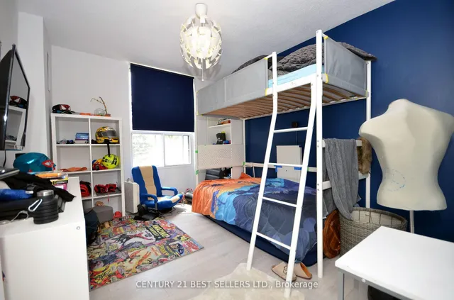 Additional property image - 100 Canyon Ave Unit 302