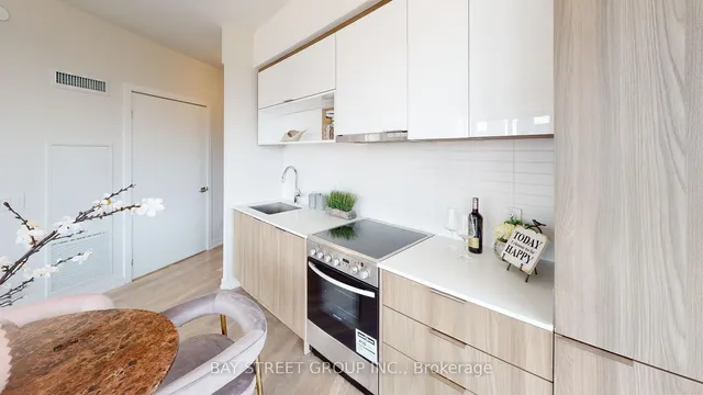 Additional property image - 159 Wellesley St Unit 1908
