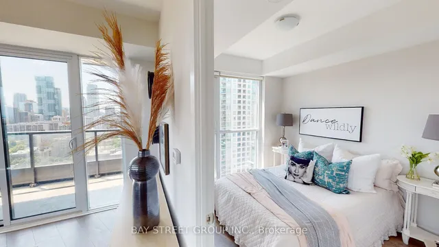 Additional property image - 159 Wellesley St Unit 1908