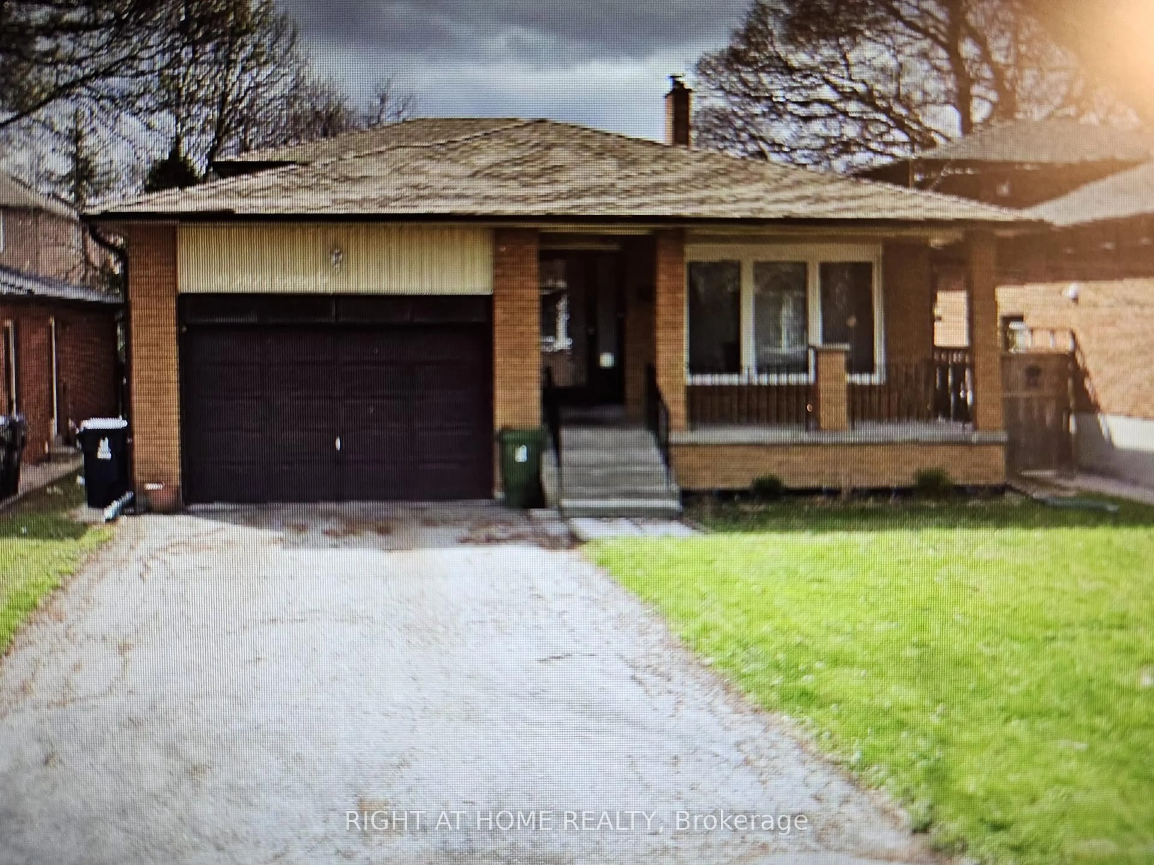 Home with brick exterior material, street for 391 Parkview Ave, Toronto Ontario M2N 3Z7