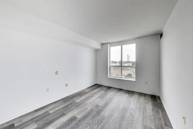 Additional property image - 11 Thorncliffe Park Dr Unit 406