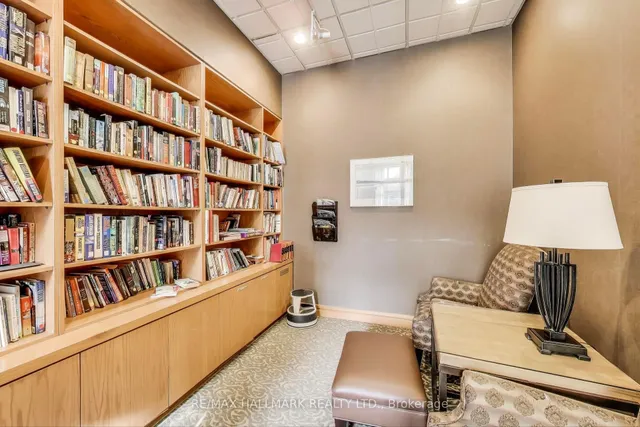 Additional property image - 11 Thorncliffe Park Dr Unit 406